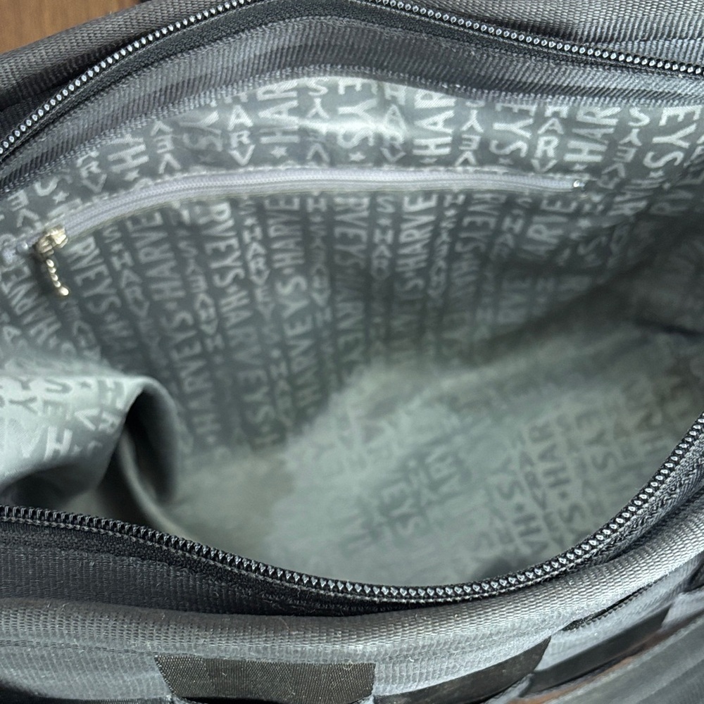 Harveys x Mercedes Benz Black Woven Seatbelt Shoulder Bag Rare Collab - Picture 10 of 16